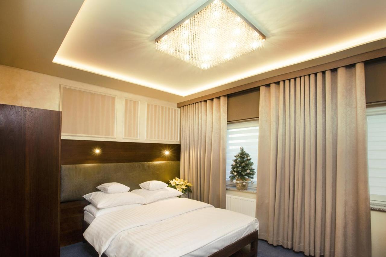 Hotel Inter Bielany Wroclawskie Exterior photo